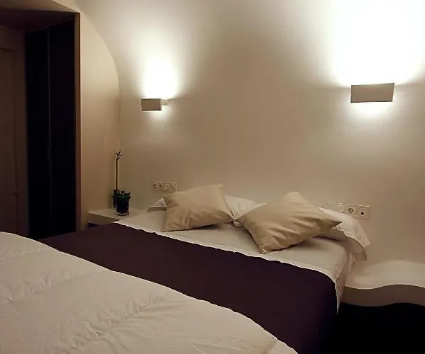 伊图里扎膳食公寓 2*