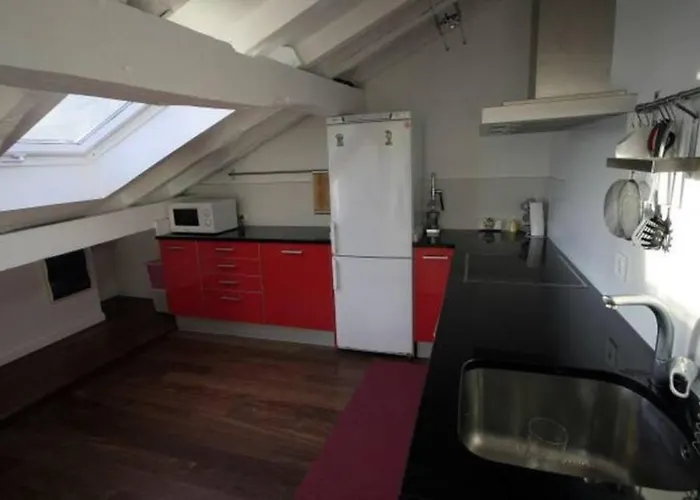 伊图里扎膳食公寓 2* 圣塞瓦斯蒂安