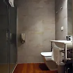 伊图里扎膳食公寓 2*