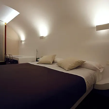 ゲストハウス ペンション イトゥリサ サン・セバスティアン