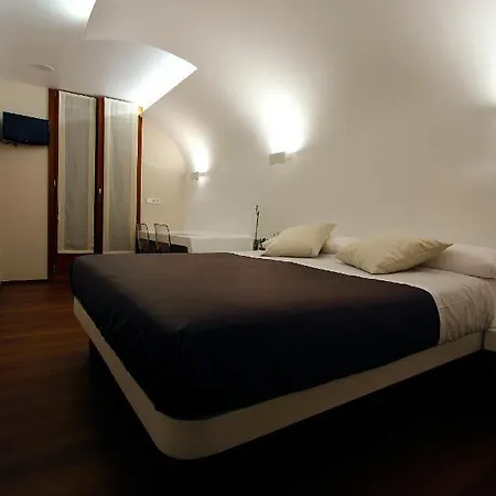 ペンション イトゥリサ 2*