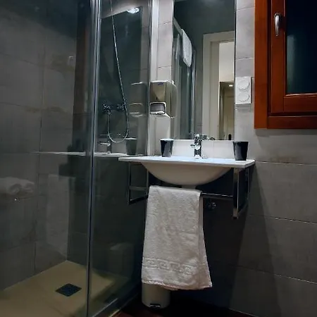 ペンション イトゥリサ 2*