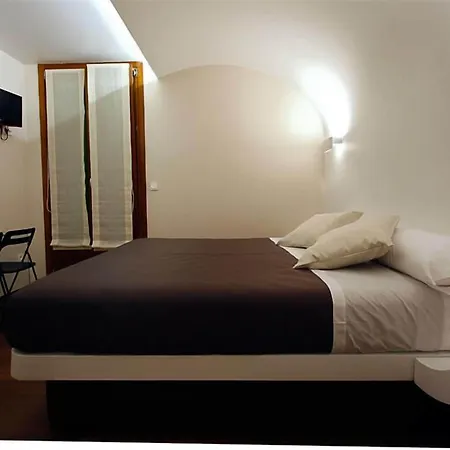 ペンション イトゥリサ 2* サン・セバスティアン